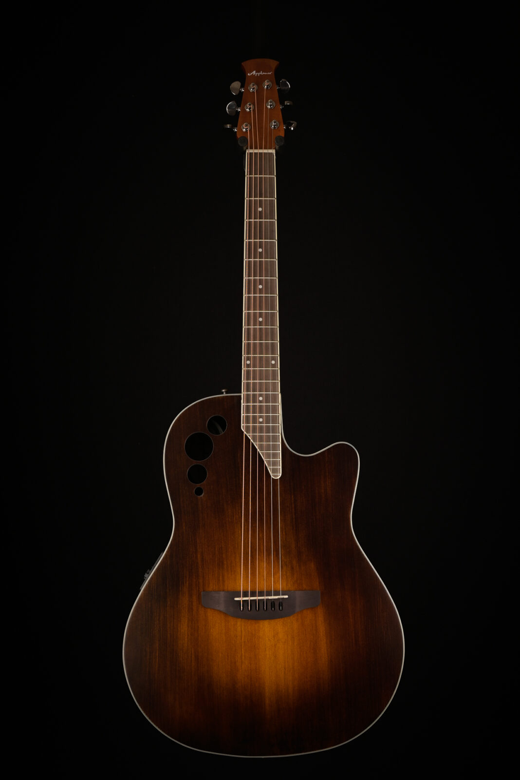 Applause AE44-7S