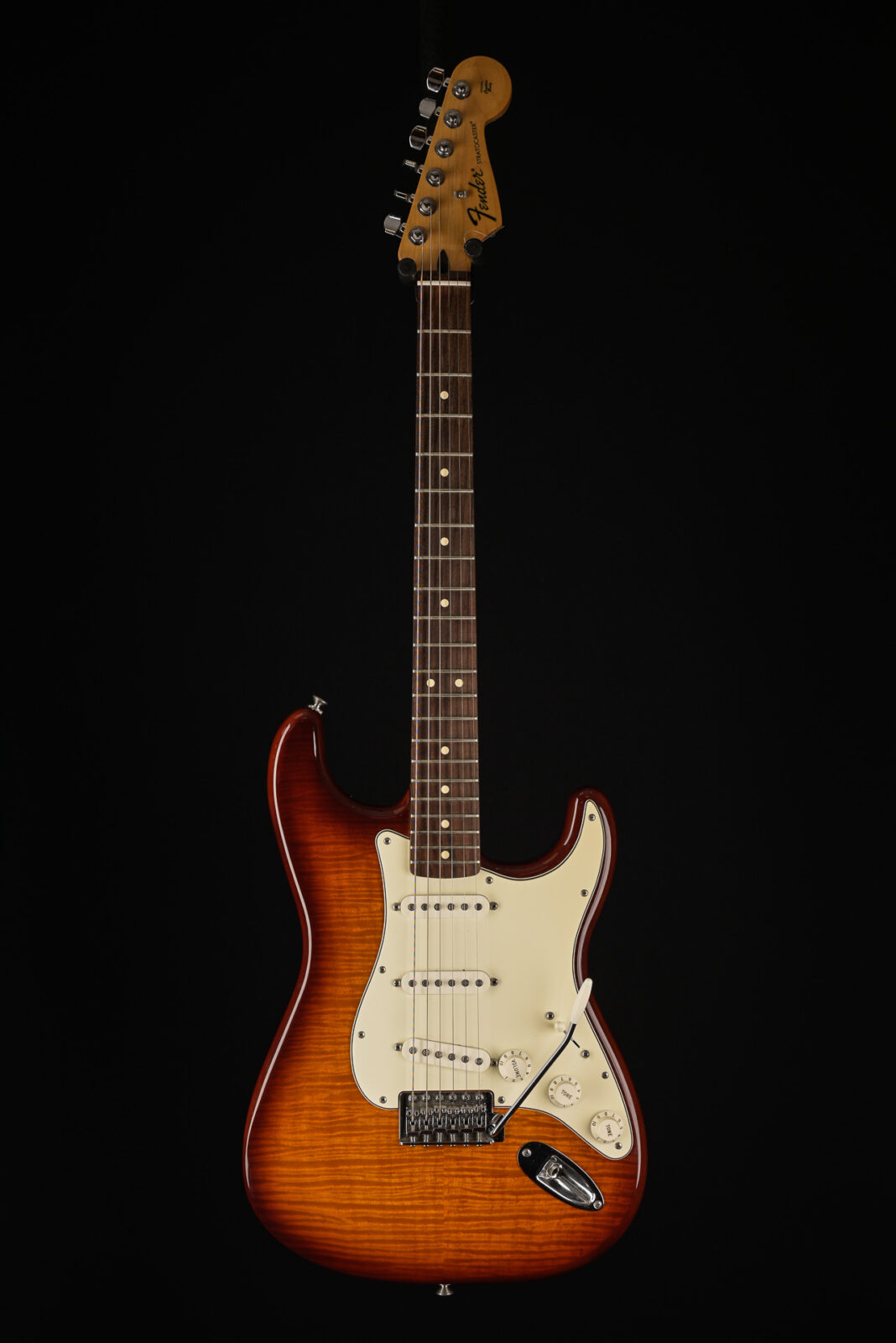 Fender STANDARD STRAT PLUS TOP